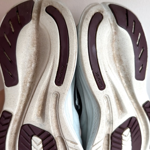 Saucony Women's Ride 15 Runshield - Picture 7 of 7